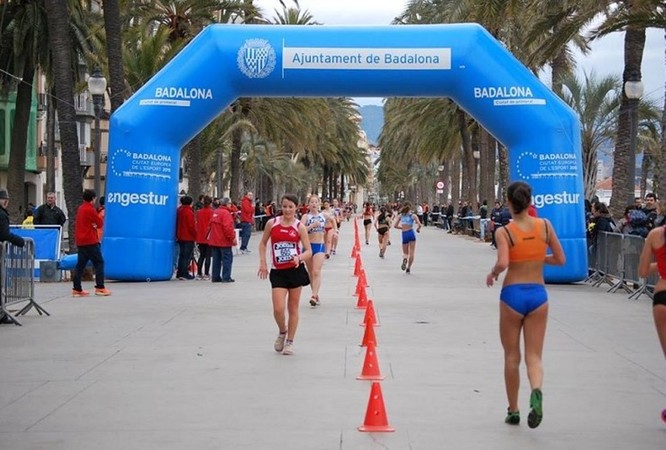 El tradicional circuit de la Rambla acull aquest diumenge la 28a Marxa Atlètica Ciutat de Badalona