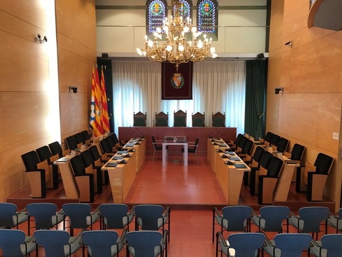 L’Ajuntament de Badalona ofereix una recepció a nens i nenes dels camps de refugiats sahrauís que passen l’estiu amb famílies d’acollida de la ciutat