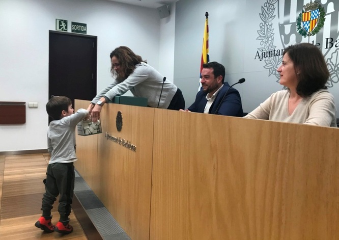 Celebrat el sorteig per escollir els 48 infants que aniran a dalt de les carrosses en la Cavalcada de Reis 2020