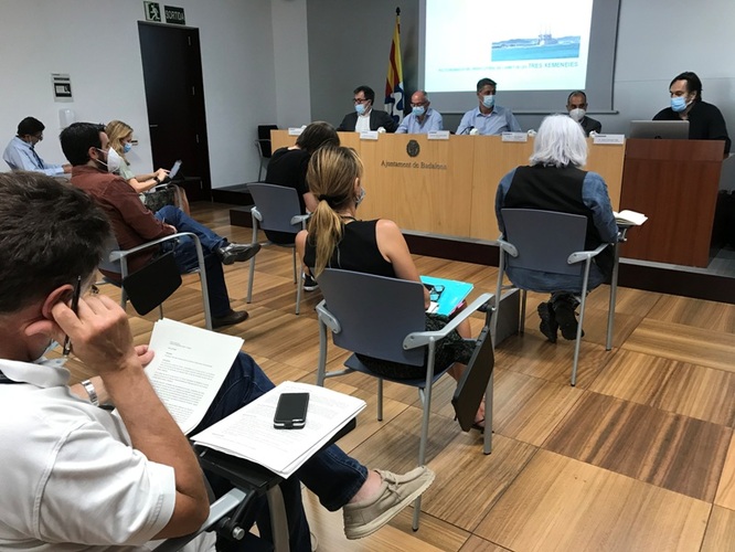El Departament de Territori de la Generalitat informa els grups municipals de Badalona de l’estat del Pla de Desenvolupament Urbanístic de les Tres Xemeneies