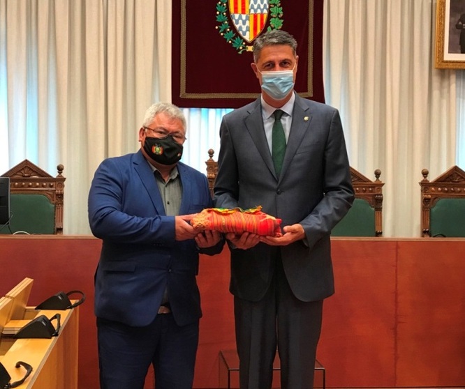 L’alcalde de Badalona es reuneix amb el cònsol general de Bolívia a Barcelona