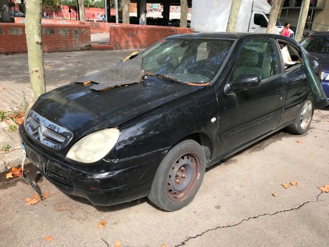 El servei de retirada de vehicles abandonats de la via pública ha tret en un mes 80 cotxes dels carrers de Badalona