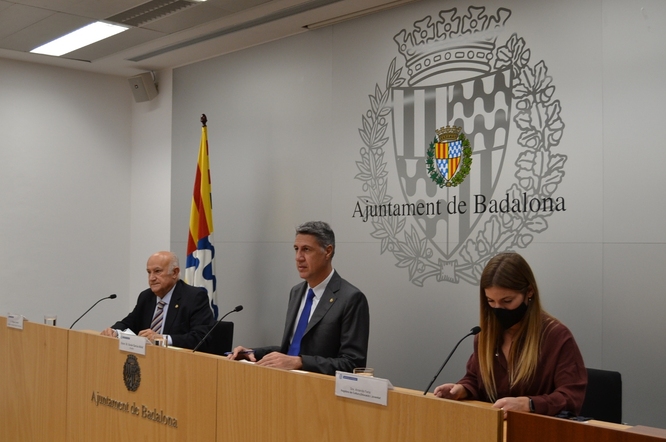 L’Ajuntament de Badalona cobrirà per primer cop el 100% de les beques menjador