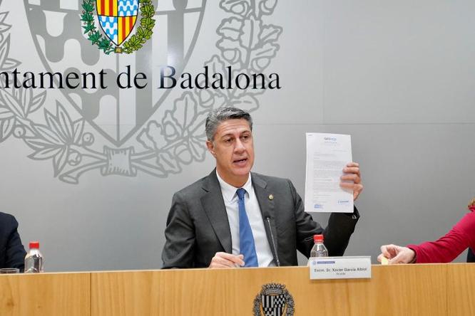 L’alcalde de Badalona demana que els ajuntaments disposin de més eines per evitar situacions com les viscudes a la nau del carrer de Guifré
