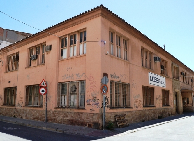 La Guàrdia Urbana de Badalona evita l’ocupació il·legal de l’antiga fàbrica de la Mobba