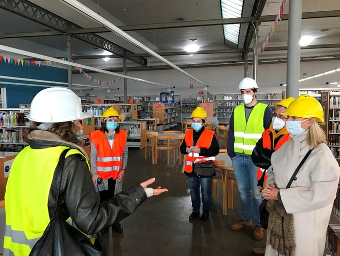 El Govern municipal es compromet amb els grups municipals de l’oposició i l’Associació de Veïns del Centre a fer un seguiment periòdic de les obres de la Biblioteca de Can Casacuberta