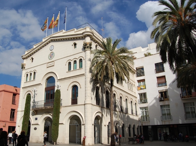 L’Associació Juristes Locals premia un treball de recerca del cap dels serveis jurídics de l’Àmbit de Territori de l’Ajuntament de Badalona, Ricard Brotat