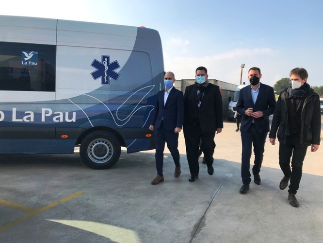 L’alcalde de Badalona, Rubén Guijarro, i el primer tinent d’alcaldia, Àlex Montornès, visiten les instal·lacions del Grup La Pau