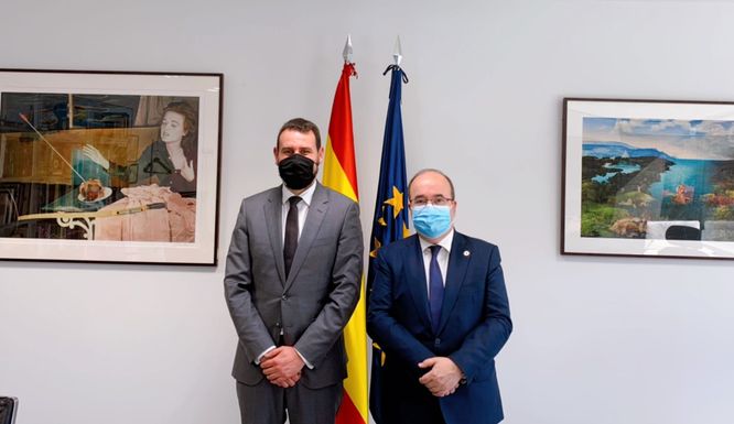 L’alcalde Rubén Guijarro es reuneix amb el ministre de Cultura, Miquel Iceta, per abordar els reptes més immediats de Badalona en l'àmbit cultural i esportiu
