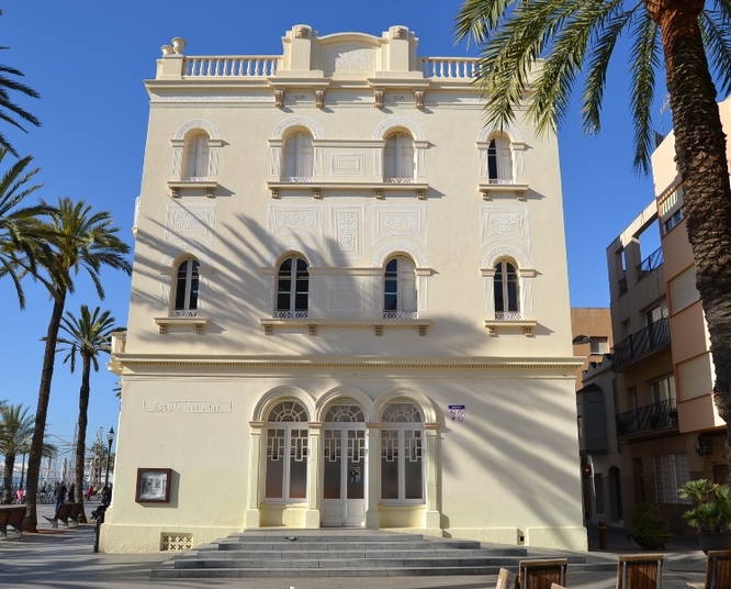 El Grup de Belles Arts del Museu de Badalona presenta una exposició col·lectiva de pintura a l’Escola del Mar