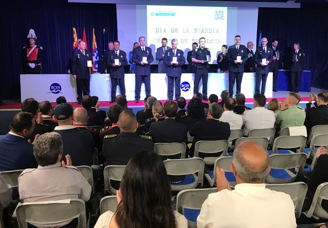 El Dia de la Guàrdia Urbana de Badalona reconeix la labor d’agents, institucions i ciutadans