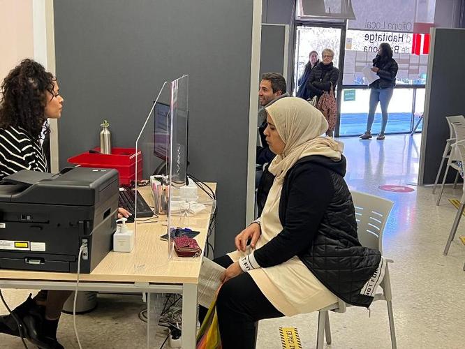 L’Oficina Local d’Habitatge de Badalona augmenta el seu equip i amplia els horaris d’atenció presencial al públic