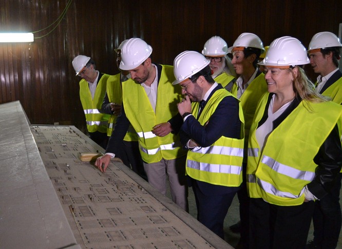 El president de la Generalitat visita les Tres Xemeneies, l’espai del futur Catalunya Media City