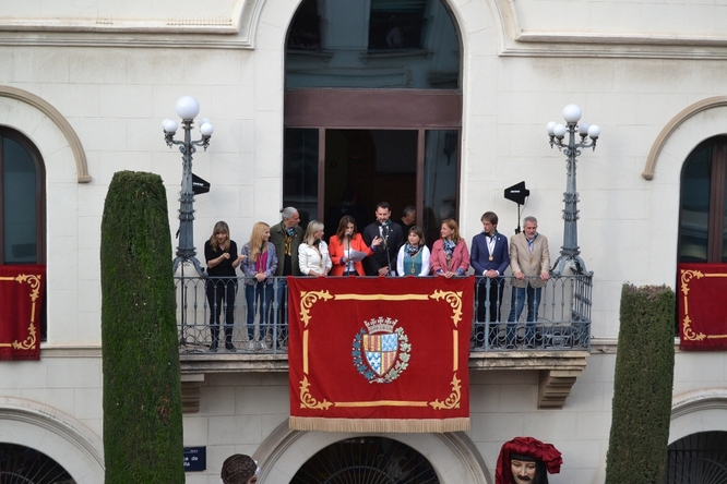 La periodista badalonina Laura Fa ha estat la pregonera de les Festes de Maig 2023