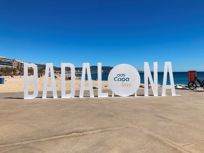 El Ministerio para la Transició Ecològica multa l’Ajuntament de Badalona amb 18.000€ per instal·lar sense permís les lletres amb el nom del municipi al passeig Marítim per encàrrec de l’anterior Govern municipal
