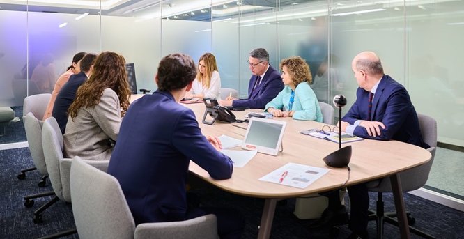 L’alcalde de Badalona es reuneix amb representants de la Unió Europea per aconseguir finançament per construir tres dipòsits pluvials que evitin els episodis de contaminació al litoral
