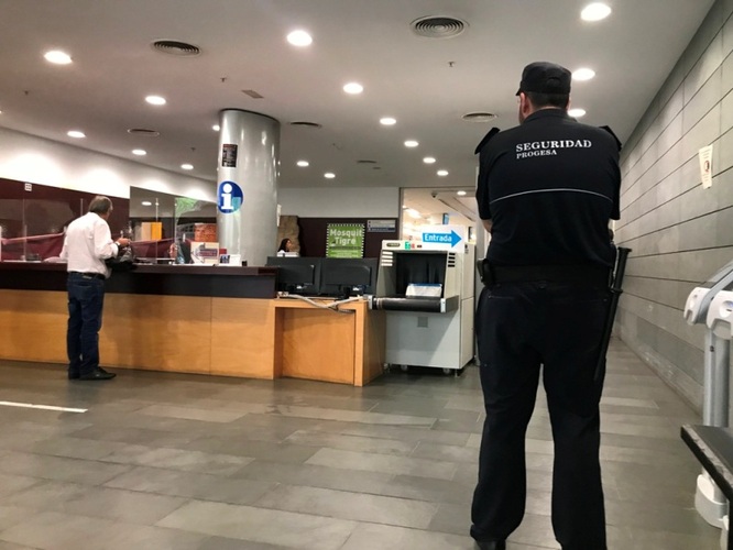 Badalona allibera als agents de la Guàrdia Urbana del servei de vigilància estàtica dels edificis municipals